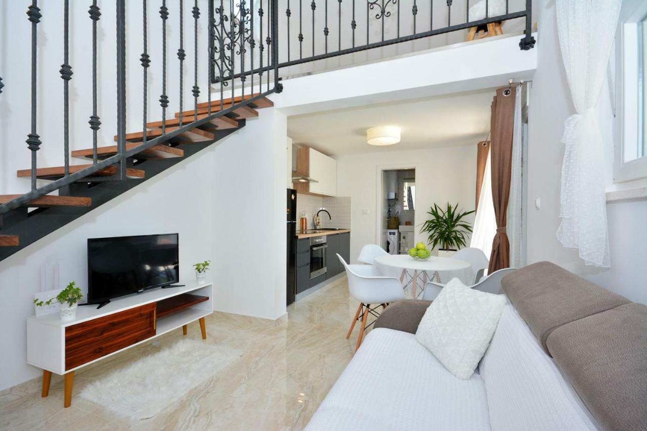 House "River And Sea" Podstrana Exterior photo